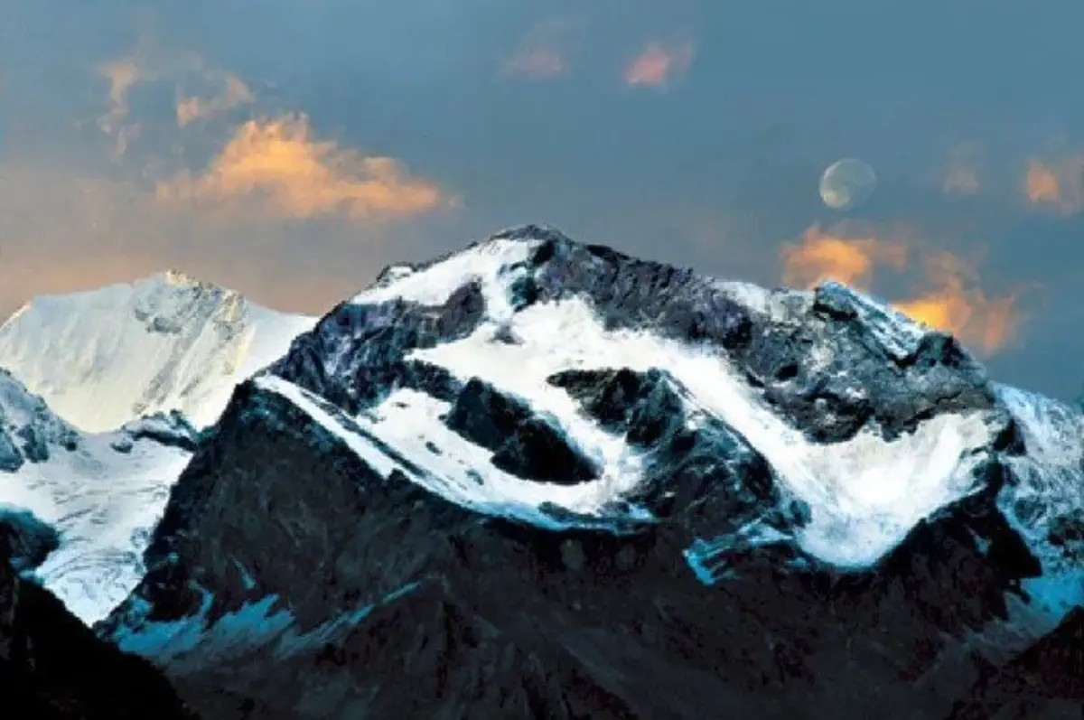 Om Parvat